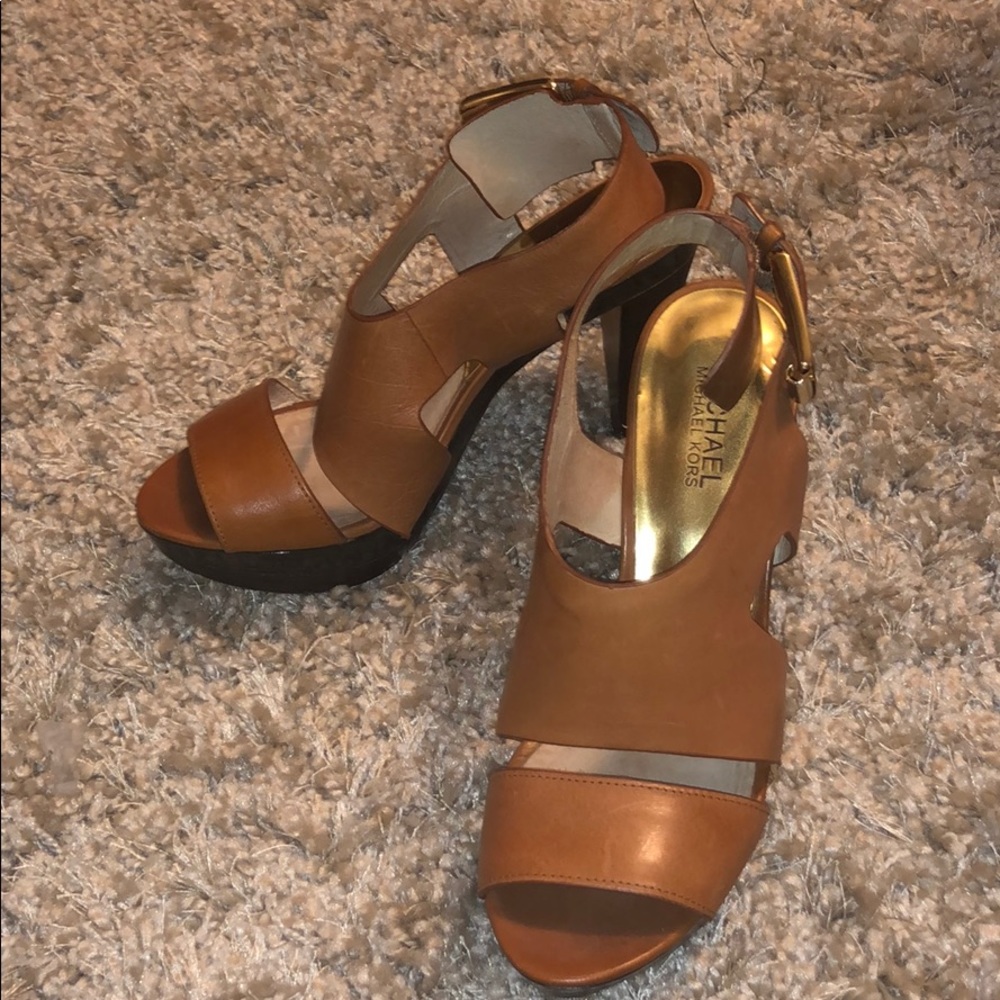 Michael Kors Platform Pump